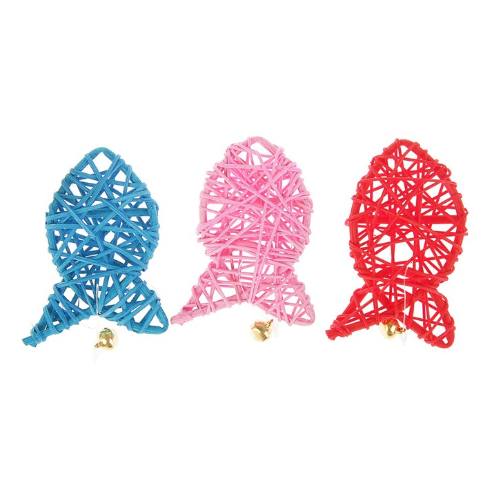 Игрушка для кошек из лозы с бубенчиком "Рыбка", 9 см, микс цветов