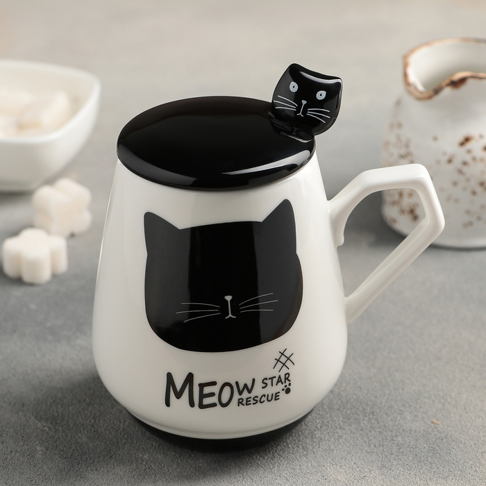 Кружка 450 мл "Котофеич", с керамической крышкой и ложкой, рисунок МИКС