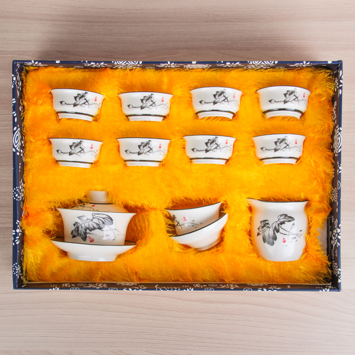 Набор для чайной церемонии"Цветение лотоса", 11 предметов: заварочная чаша, 8 чашек, чахай, гайвань