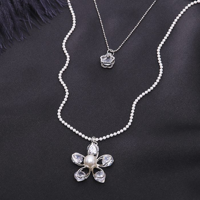 Кулон "Двойной" цветок, цвет белый в серебре, 80см