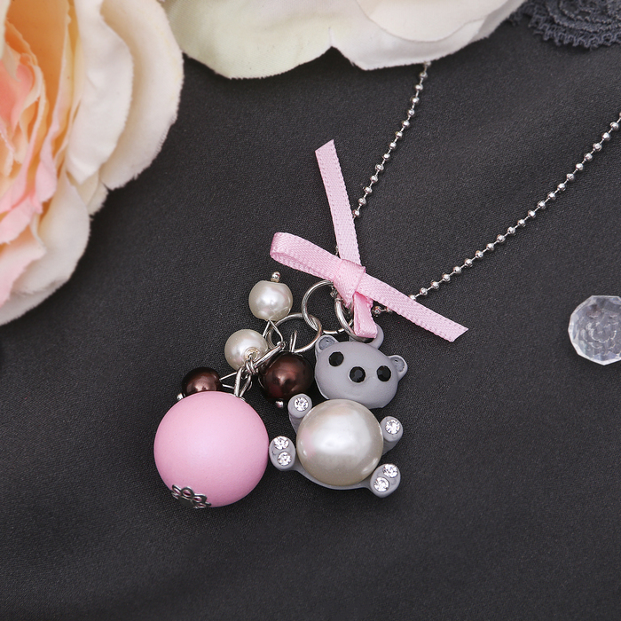 Кулон "Мишка" с бусинами, цвет бело-розовый в серебре, 80см