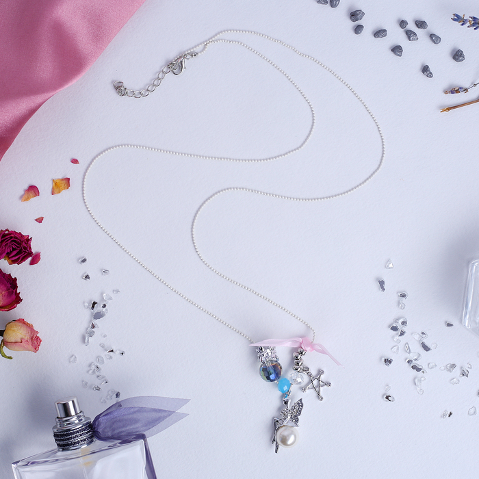 Кулон "Фея" на шаре, цвет бело-розовый в серебре, 80см