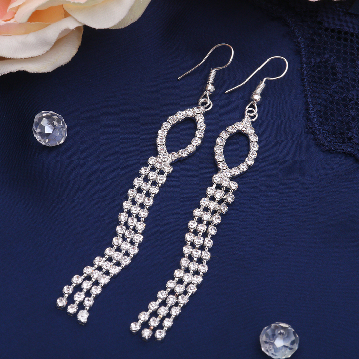 Серьги висячие со стразами Princess водопад, эллипс, цвет белый в серебре