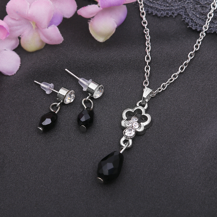 Гарнитур 2 предмета: серьги, кулон "Капля" с цветком, цвет чёрный в серебре, 40см