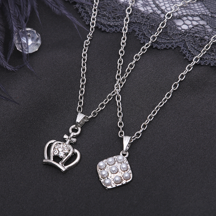 Кулон "Двойной" корона, цвет белый в серебре