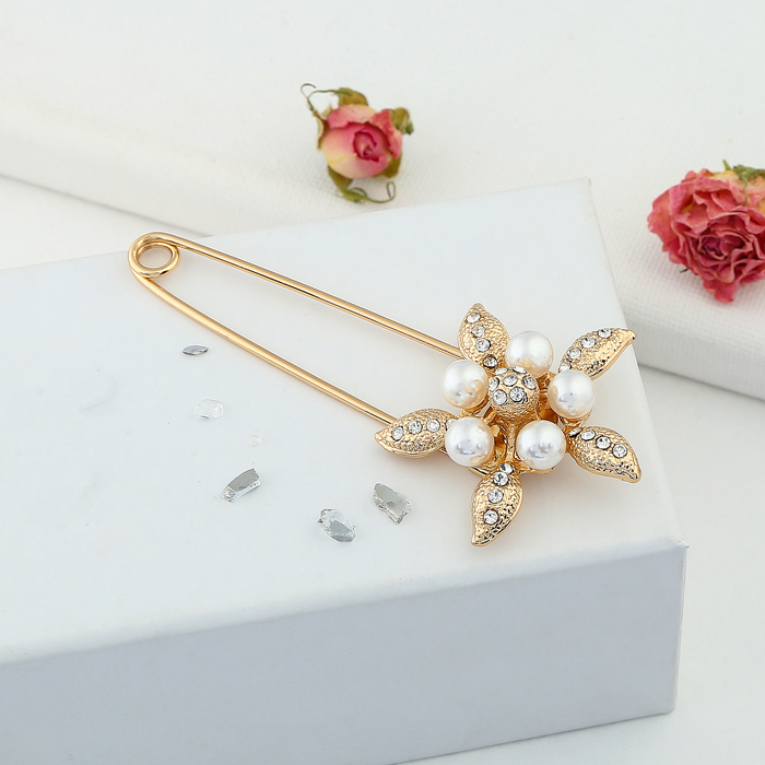 Булавка "Цветок жемчужный", 8,5 см, цвет белый в золоте