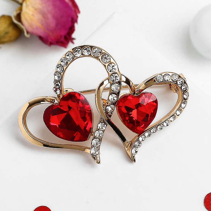 Брошь "Сердца влюбленных", цвет красно-белый в розовом золоте
