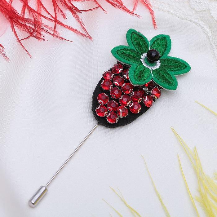 Булавка "Клубничка", 10 см, цвет красно-зеленый