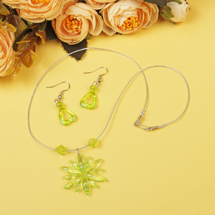 Набор детский "Выбражулька" 2 предмета: сережки, кулон 45см, астра, цвет МИКС