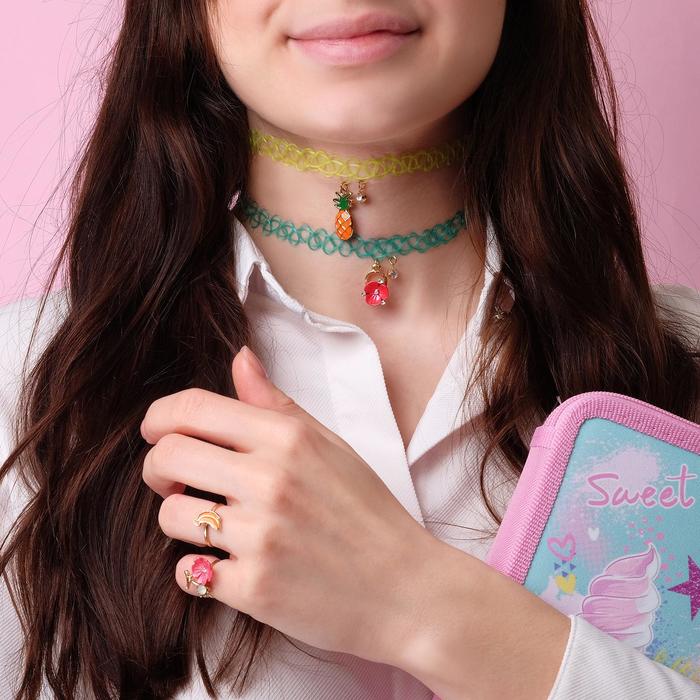 Набор детский "Выбражулька" 4 предмета: 2 чокера, 2 кольца, ананас, цвет МИКС