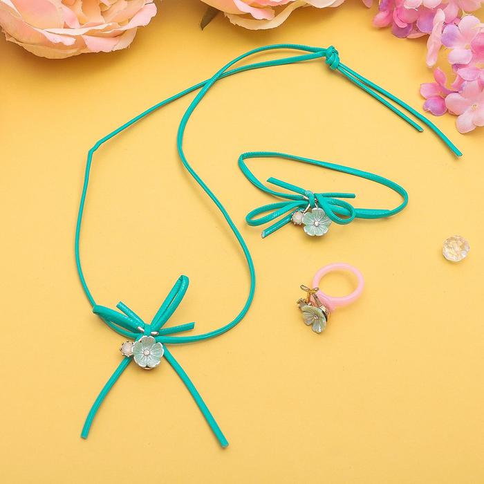 Набор детский "Выбражулька" 3 предмета: кулон, браслет, кольцо, цветик со стразами, цвет МИКС