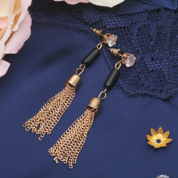 Серьги висячие со стразами "Кисть" ванесса, цвет бело-чёрный в золоте