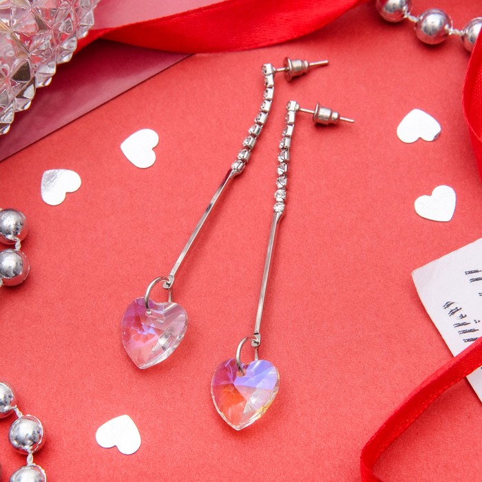 Серьги висячие со стразами "Сердце" северное сияние, цвет бело-радужный в серебре