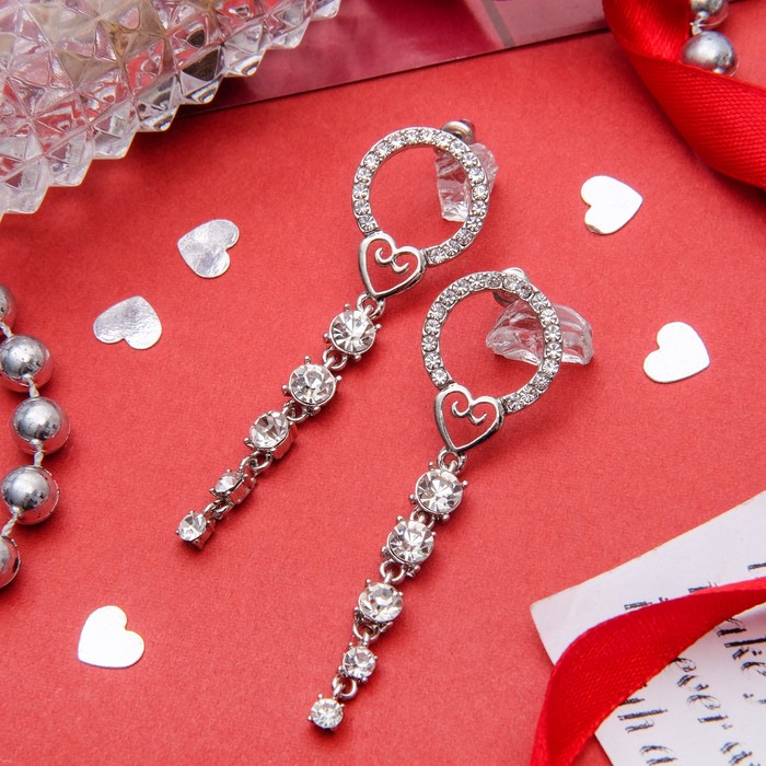 Серьги висячие со стразами "Круги" амура, сердце с дорожкой, цвет белый в серебре