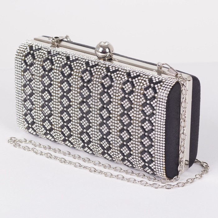 Клатч женский, отдел на фермуаре, длинная цепь, цвет чёрный