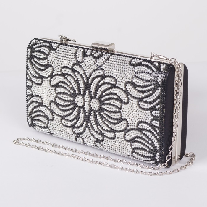 Клатч женский, отдел на фермуаре, длинная цепь, цвет чёрный