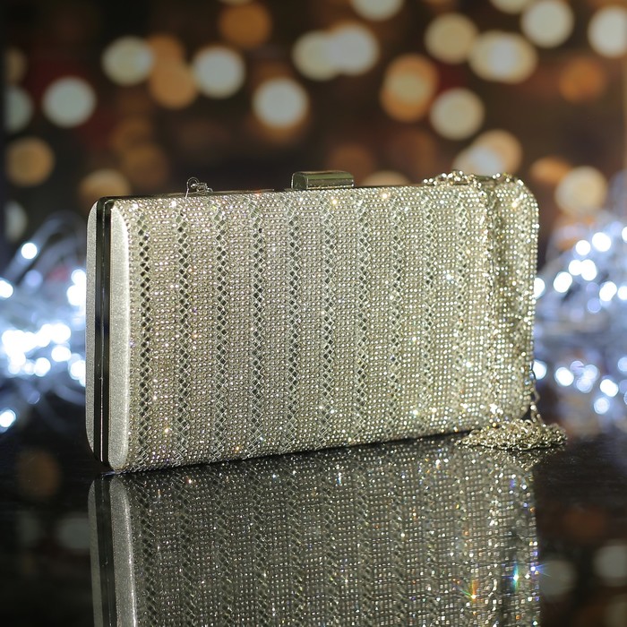 Клатч женский, отдел на фермуаре, длинная цепь, цвет серый