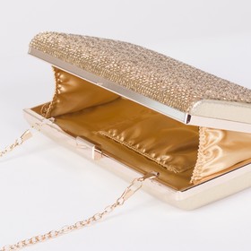

Клатч женский, отдел на фермуаре, длинная цепь, цвет золотой