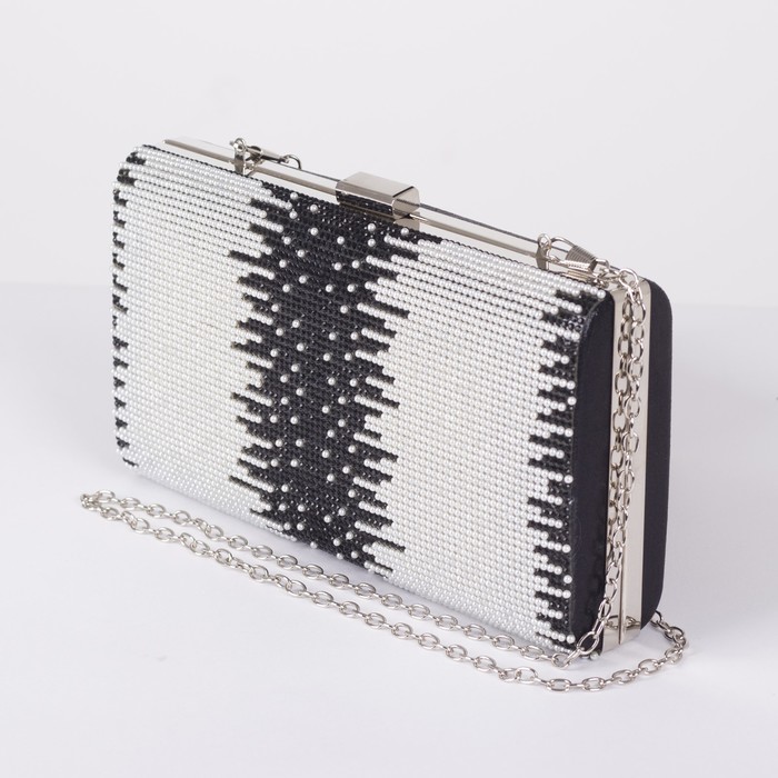 Клатч женский, отдел на фермуаре, длинная цепь, цвет чёрный