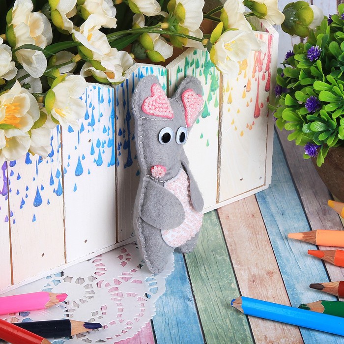 Набор для создания игрушки из фетра "Мышонок"