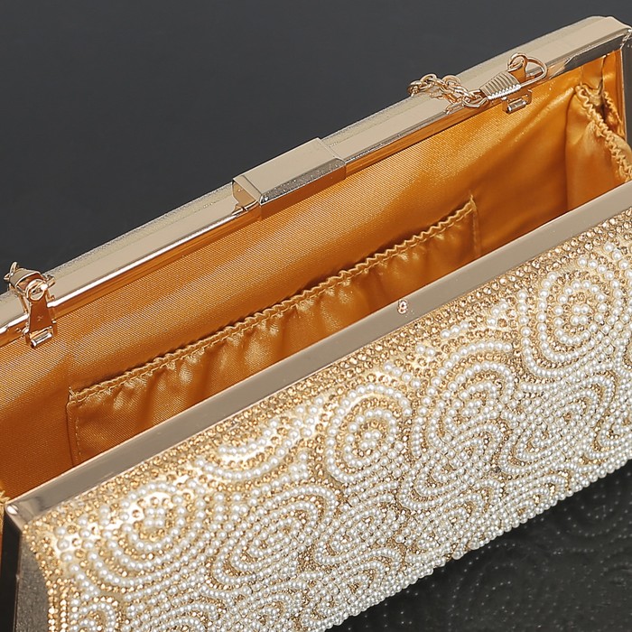 Клатч женский, отдел на фермуаре, длинная цепь, цвет золотой