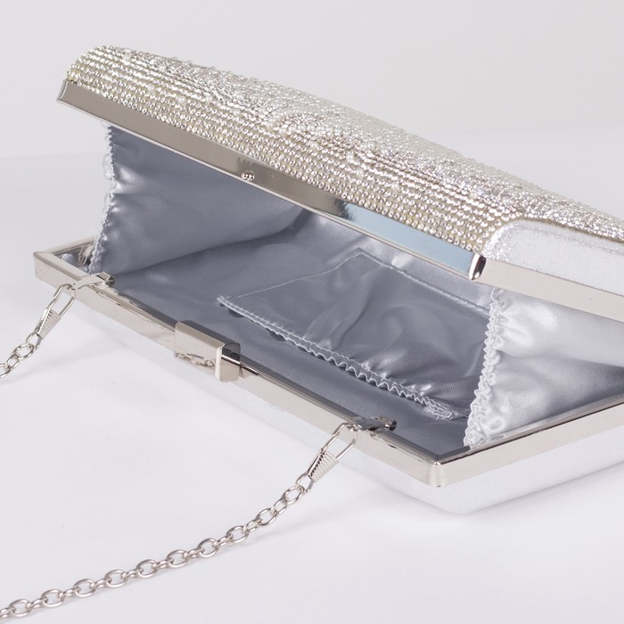 Клатч женский, отдел на фермуаре, длинная цепь, цвет серый