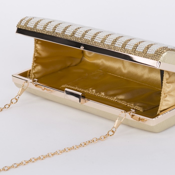 Клатч женский, отдел на фермуаре, длинная цепь, цвет золотой