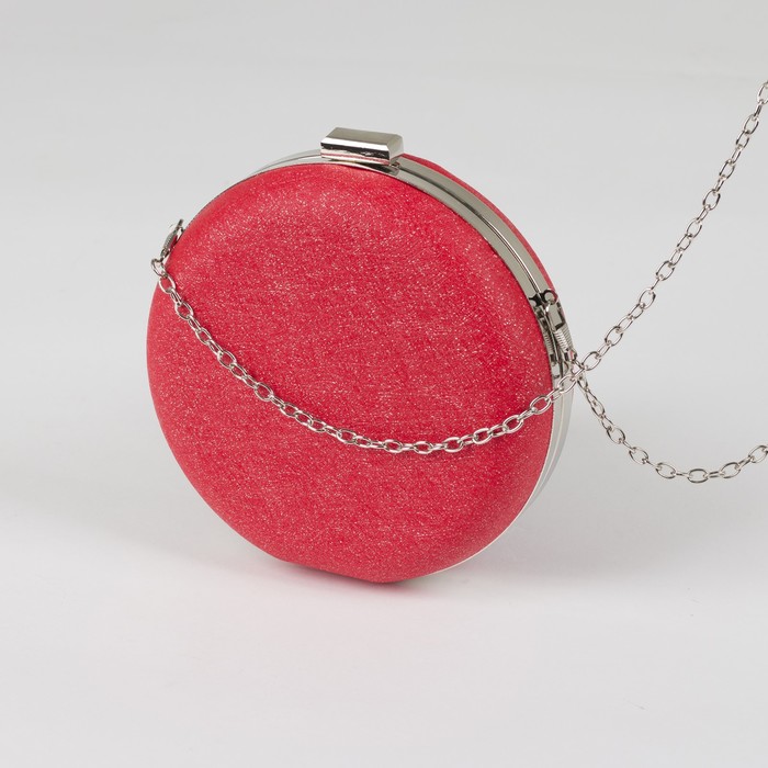 Клатч женский, отдел на фермуаре, длинная цепь, цвет красный