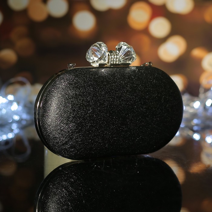 Клатч женский, отдел на фермуаре, длинная цепь, цвет чёрный