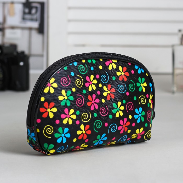 Косметичка простая «Лютики», отдел на молнии, с ручкой, цвет чёрный