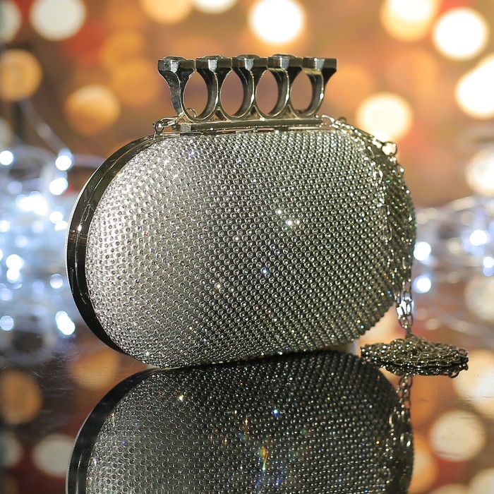 Клатч женский, отдел на фермуаре, длинная цепь, цвет серый