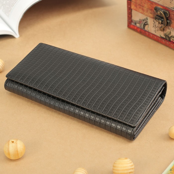 Кошелёк женский на магните, 4 отдела, для карт, 2 отдела на рамке, цвет чёрный