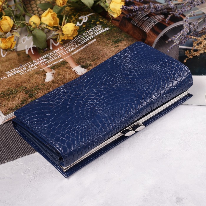 Кошелёк женский на клапане, 4 отдела, для карт, 2 отдела на рамке, цвет синий