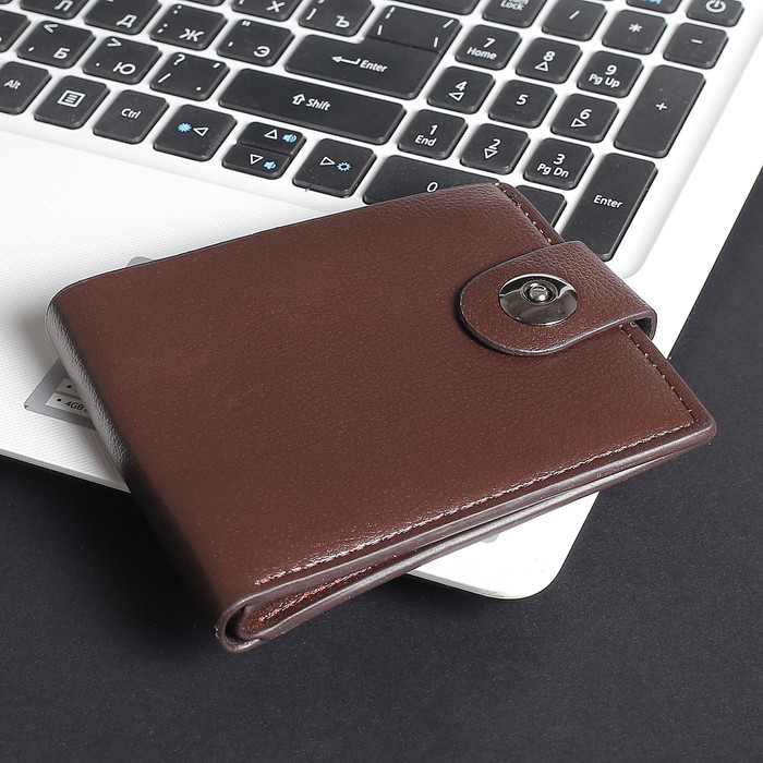 Портмоне мужское, 3 отдела, для карт на магните, цвет коричневый