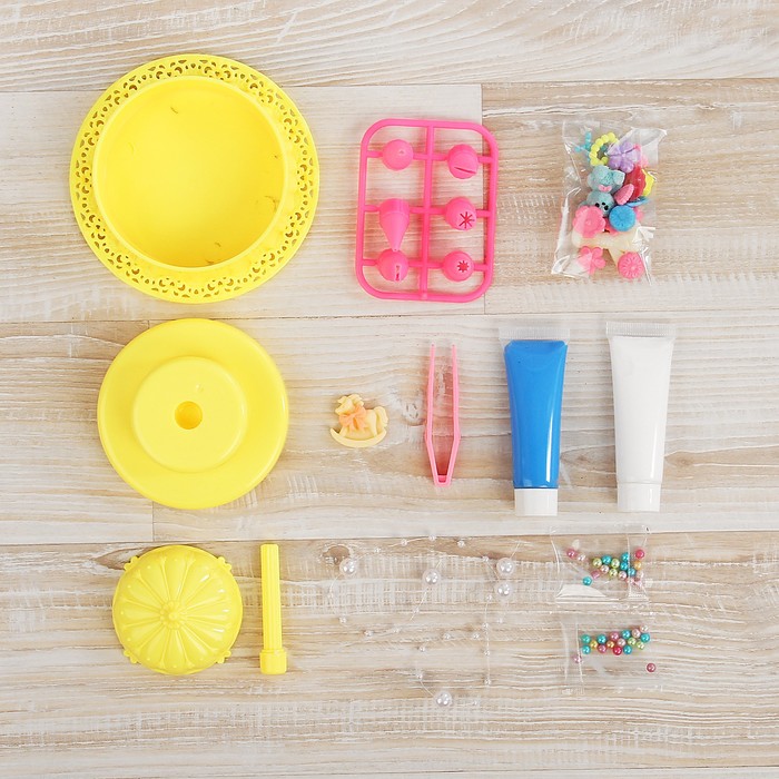 Набор юного кулинара - создай тортик "Карусель-желтая" 6 насадок для мас, декор, 2 шт по15мл