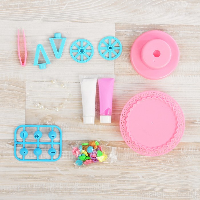 Набор юного кулинара - создай тортик "Колесо обозрения-розовое" 6 насадок для массы, декор, масса 2