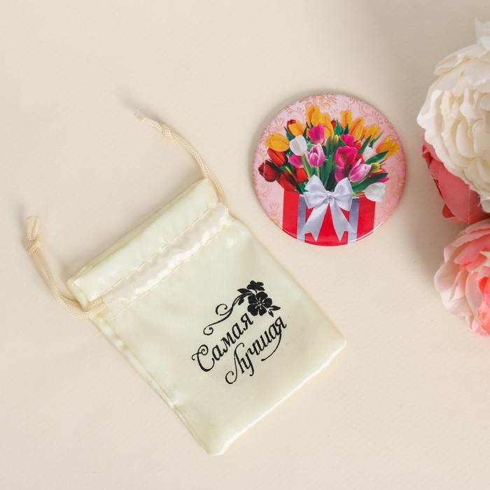 Зеркало с мешочком на открытке "8 Марта"