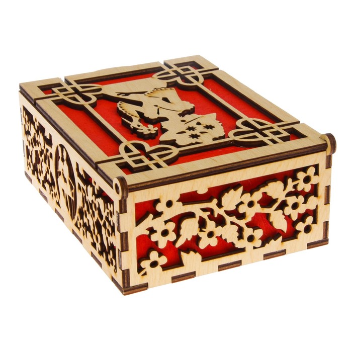 Шкатулка дерево "Девушка" 17х10х6 см