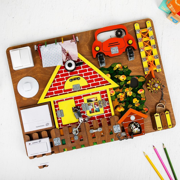 Бизиборд "Загородный дом" со звонком