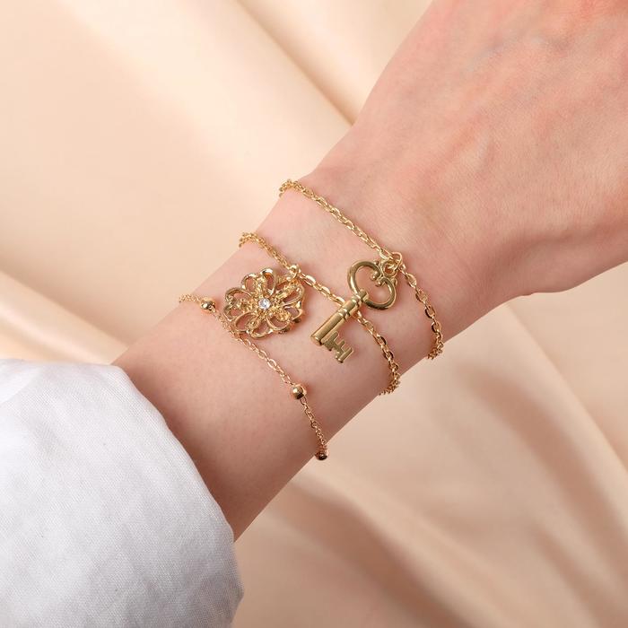 Браслет со стразами "Мульти" ключик и цветок, (набор 3 штуки), цвет белый в золоте