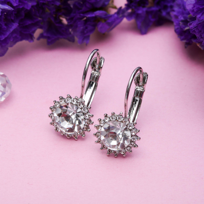 Серьги со стразами "Круг" звёздный, цвет белый в серебре