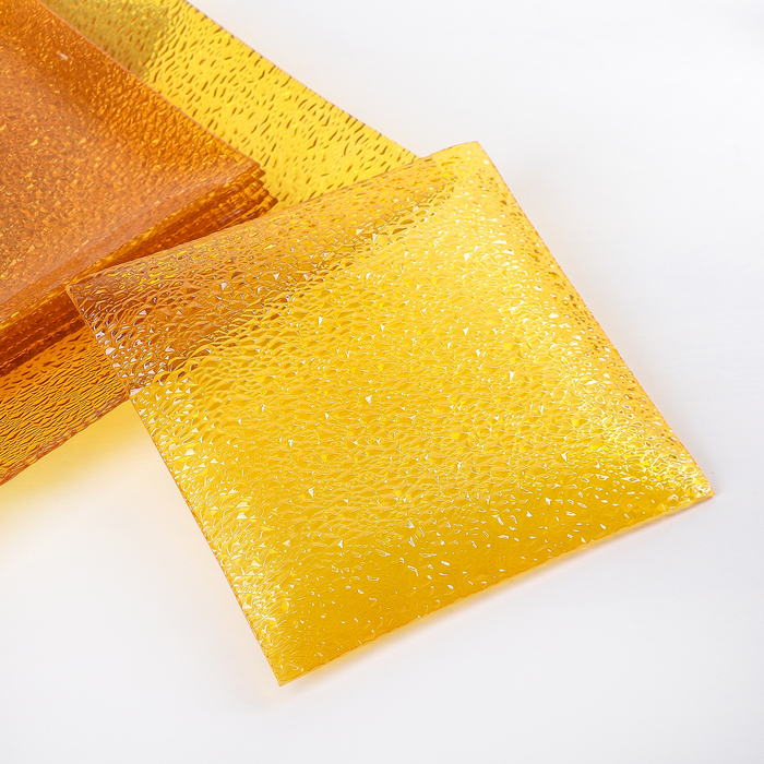 Сервиз столовый 7 предметов: 1 тарелка 29,5х29,5 см, 6 тарелок 19,5х19,5 см, цвет жёлтый, подарочная упаковка