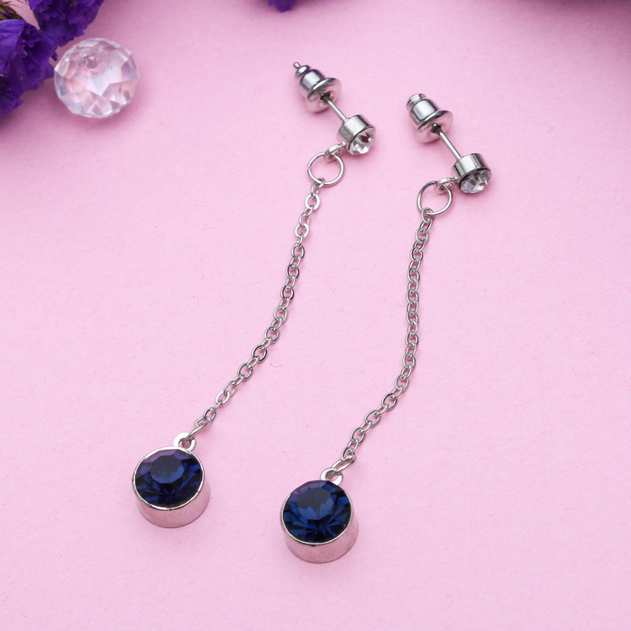 Серьги висячие со стразами "Круг" на цепочке малый, цвет синий в серебре