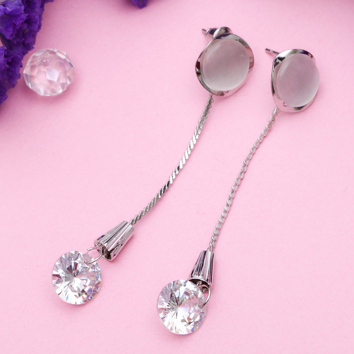 Серьги "Циркон" блеск камня, капля на цепочке, цвет белый в серебре