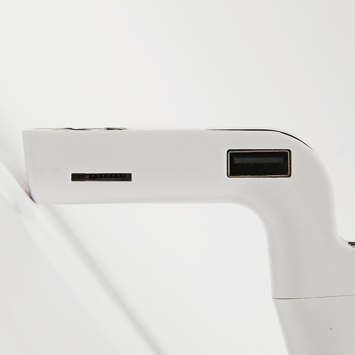 FM - трансмиттер, 12 В, 2 USB/Mp3/WMA/MicroSD, белый