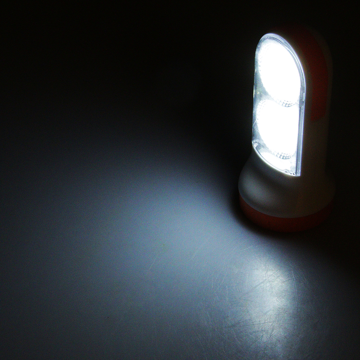 Фонарик подвесной, 2 режима, 3 АА, микс, 14х6.5х4 см