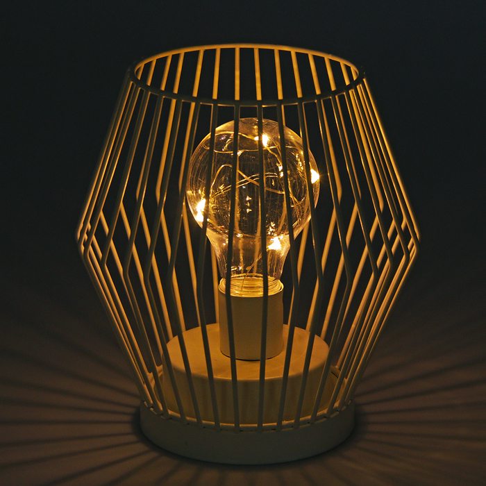 Лампа настольная лофт "Симметрия" белая от батареек 3xАА 16,5х15,5х15,5 см