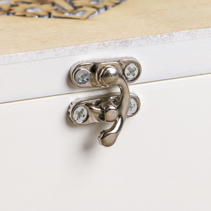 Шкатулка дерево с делениями "Love и цветы" 7,5х17х17 см