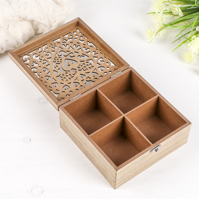 Шкатулка дерево с делениями "Сердца" 7,5х17х17 см