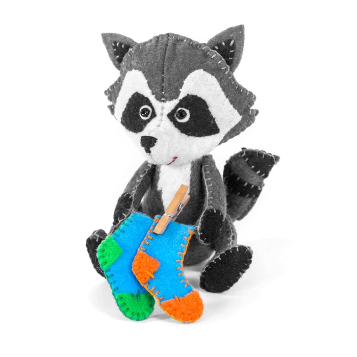 Набор для изготовления текстильной игрушки "Крошка Енот"